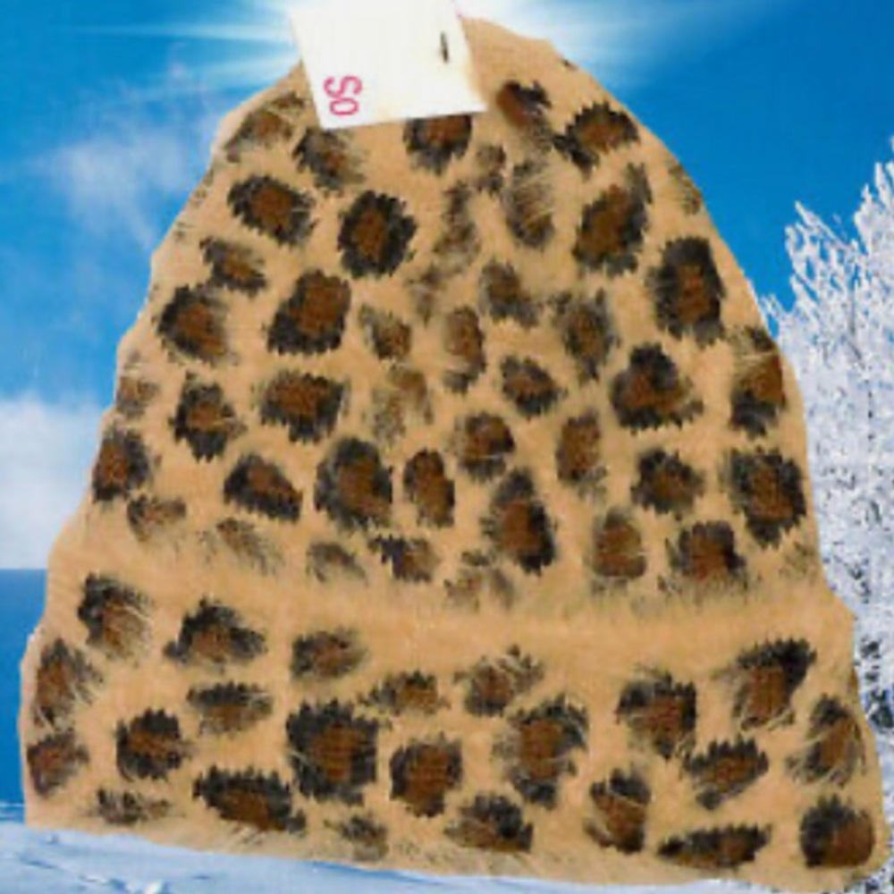 NWT SO WOMEN’S KNITTED FURRY LEOPARD 🐆 BEANIE HAT, OS, BNWT